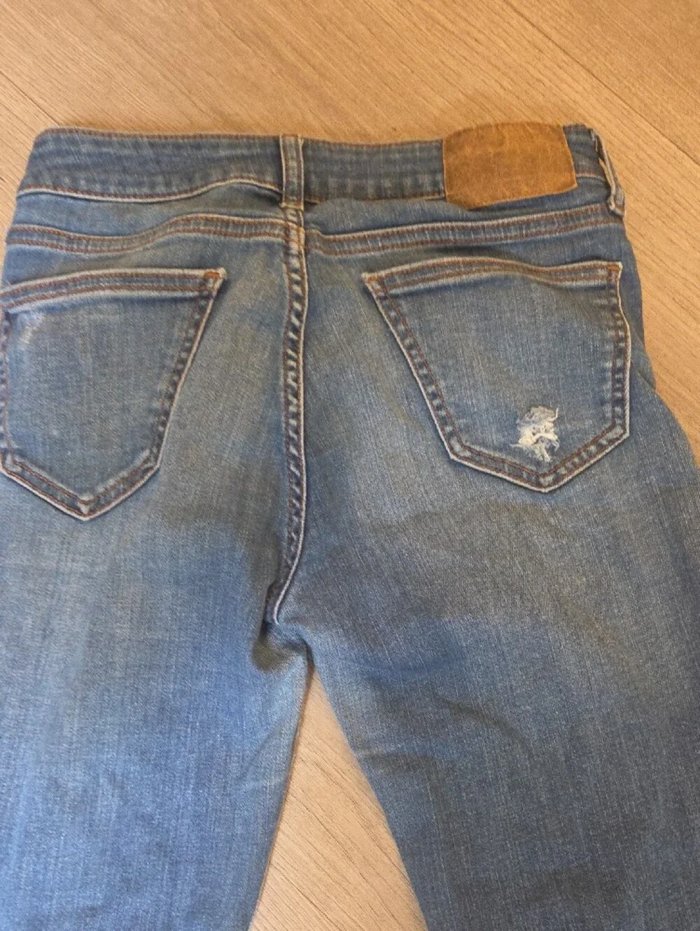 Zara Blue Distressed Cropped Ankle Jeans